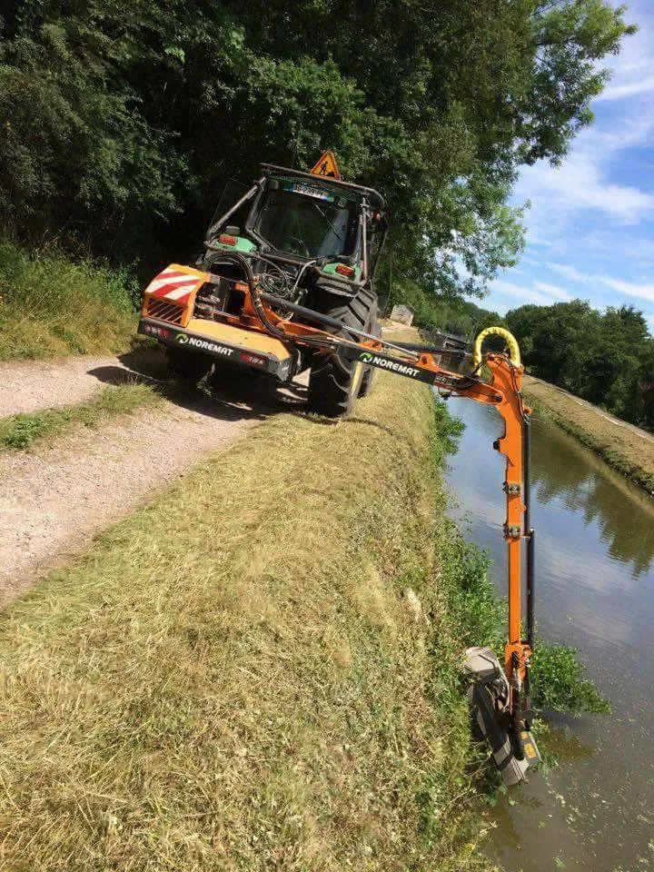 Entreprise d'accoroutage et de travaux agricoles - SARL Prestige (1)
